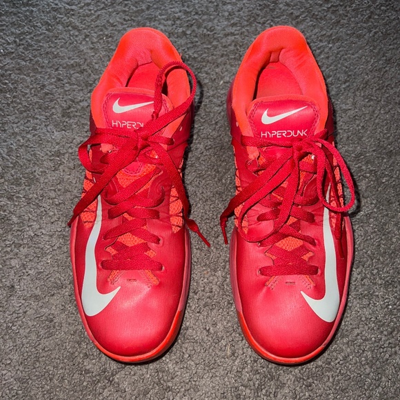 Men’s Nike Hyperdunk Sneakers - Picture 3 of 9